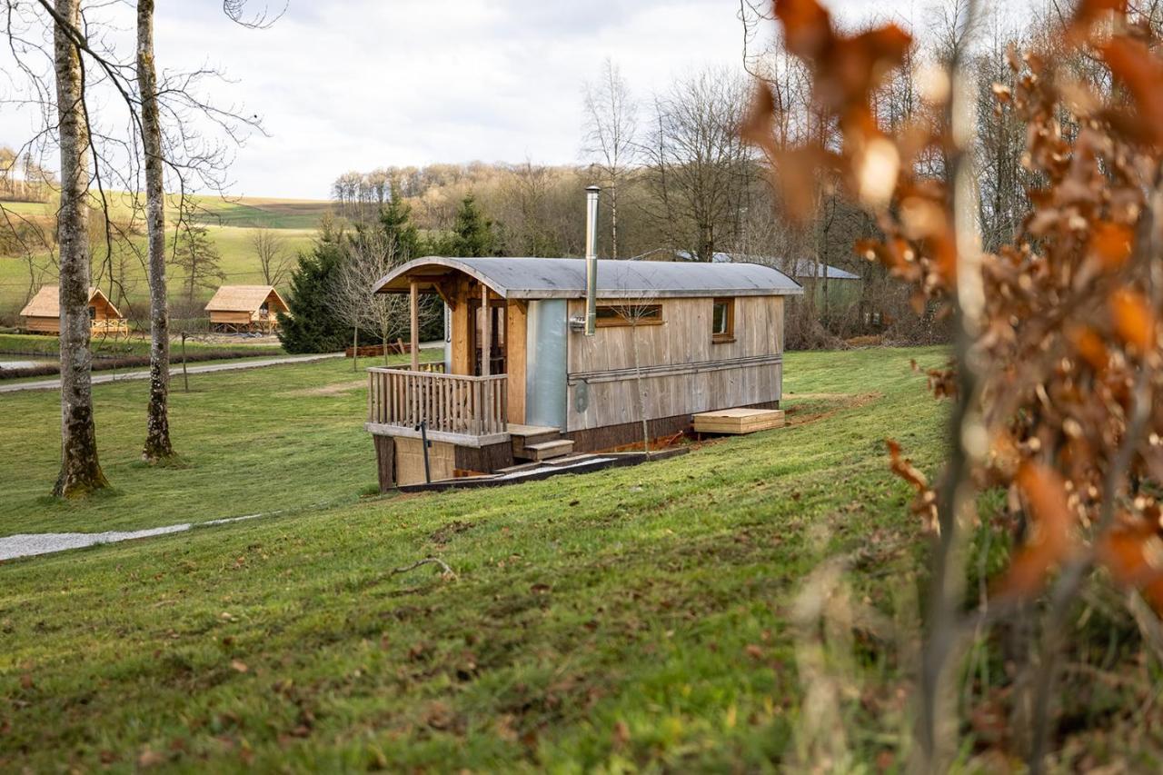 Aqualodge Hôtel Insolite Ermeton-sur-Biert Exterior foto