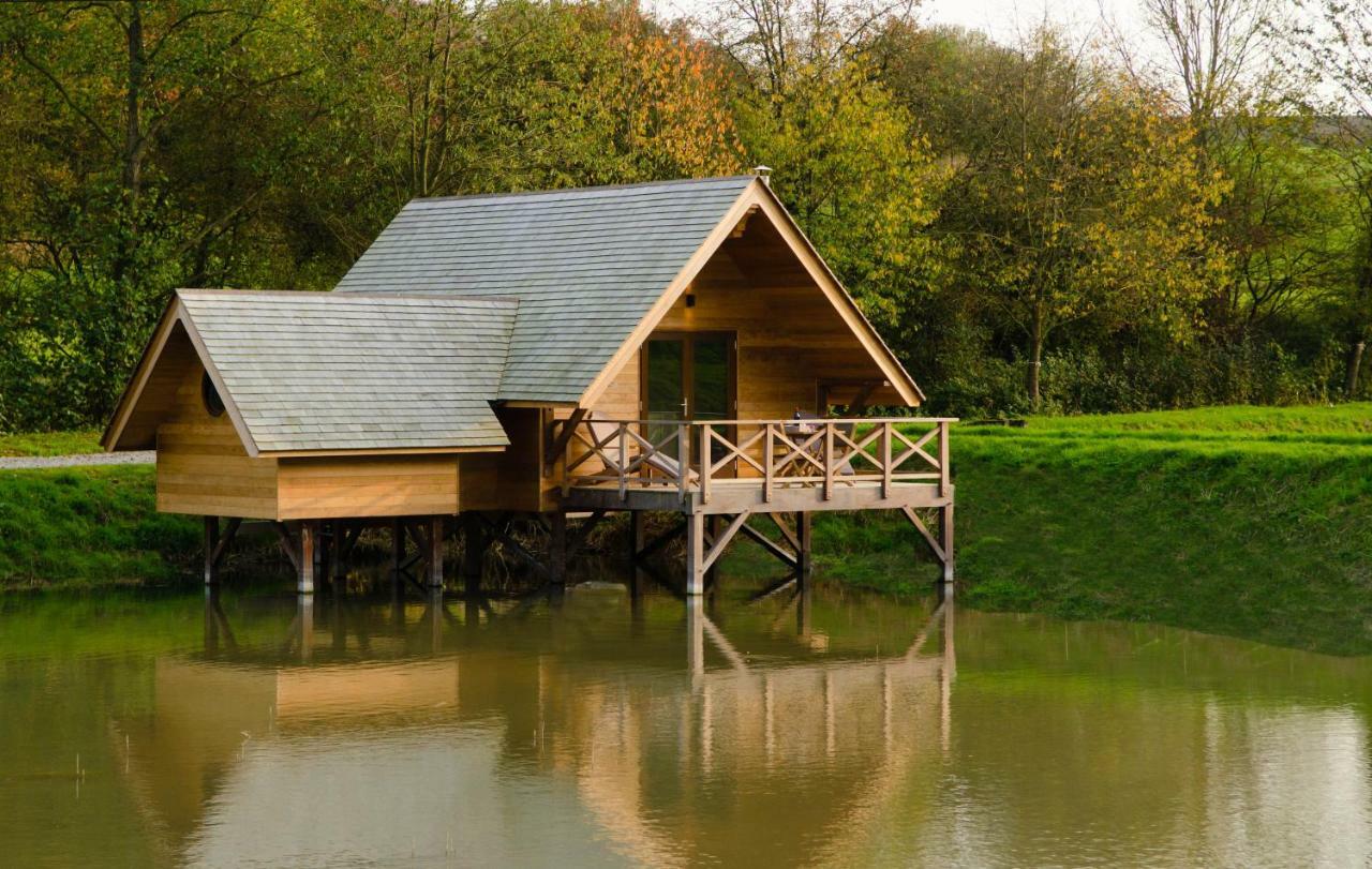 Aqualodge Hôtel Insolite Ermeton-sur-Biert Exterior foto